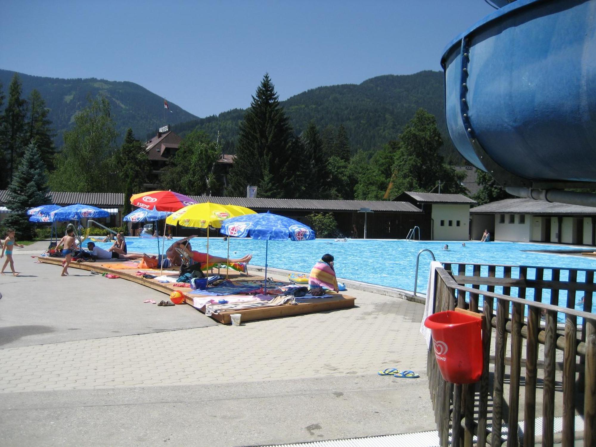 Ferienhaus Enzi Weissbriach Bagian luar foto