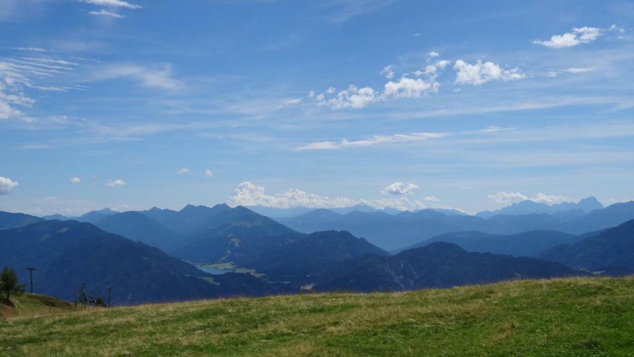 Ferienhaus Enzi Weissbriach Bagian luar foto