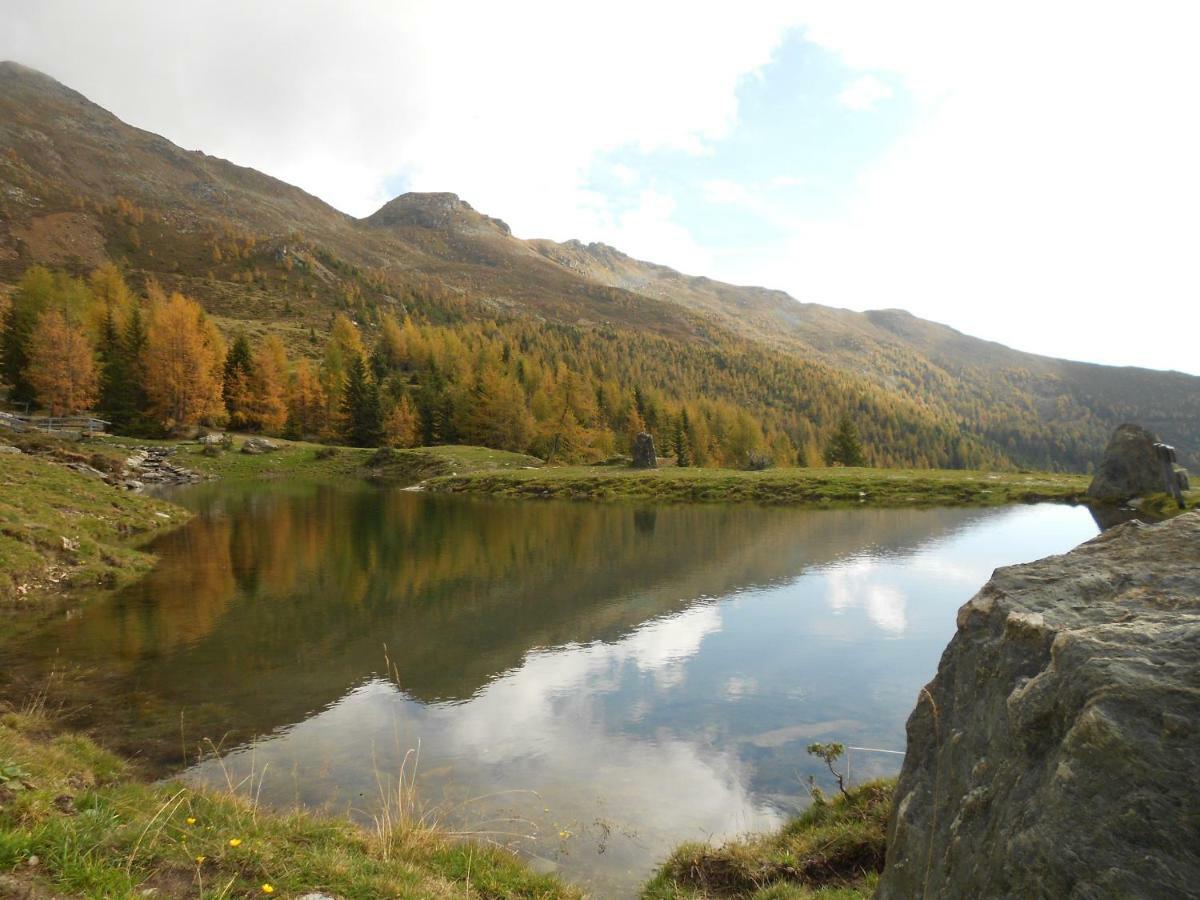 Ferienhaus Enzi Weissbriach Bagian luar foto
