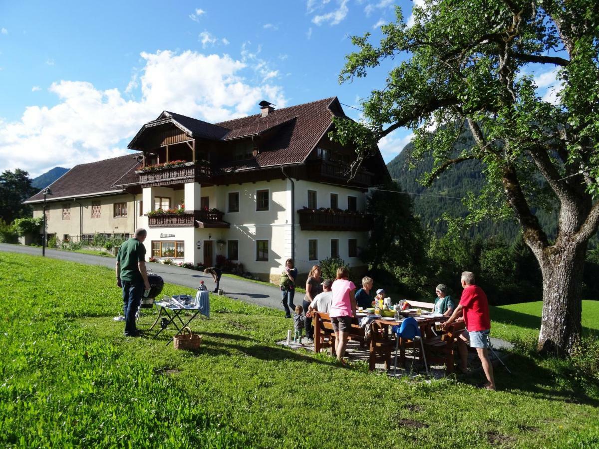 Ferienhaus Enzi Weissbriach Bagian luar foto