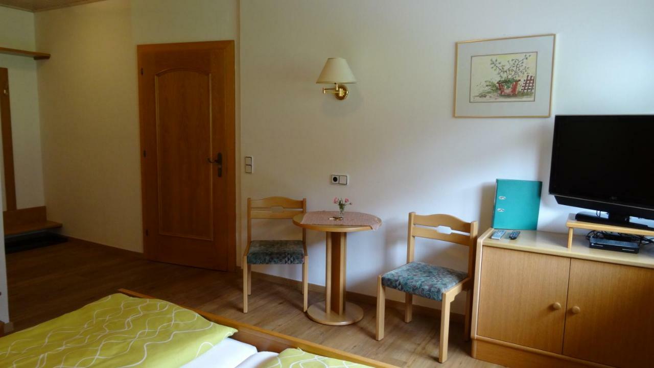 Ferienhaus Enzi Weissbriach Bagian luar foto