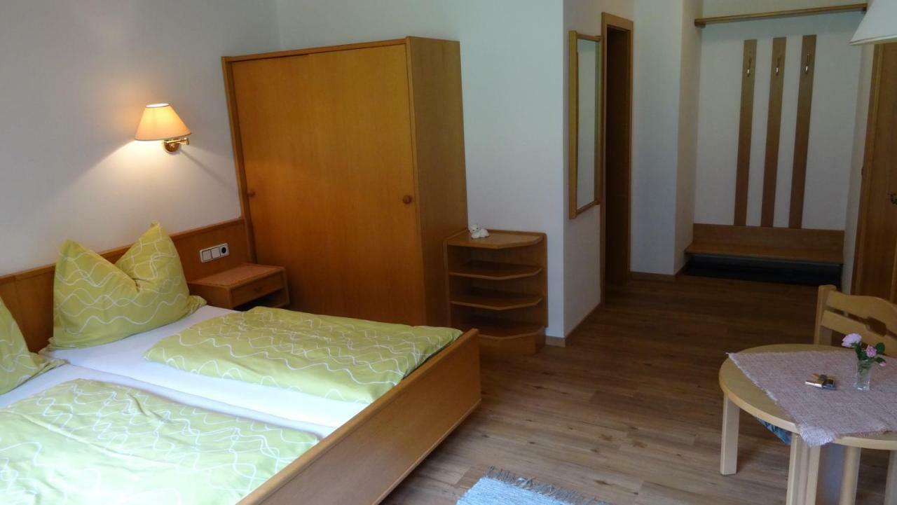 Ferienhaus Enzi Weissbriach Bagian luar foto