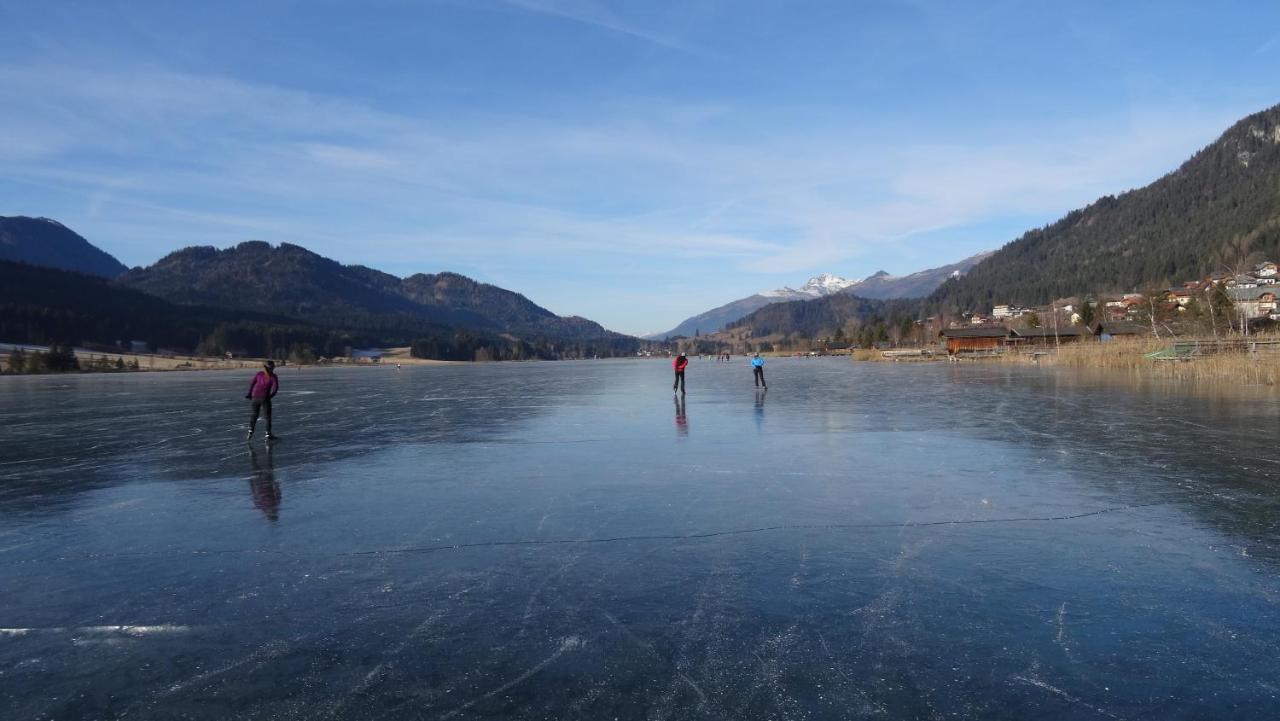 Ferienhaus Enzi Weissbriach Bagian luar foto
